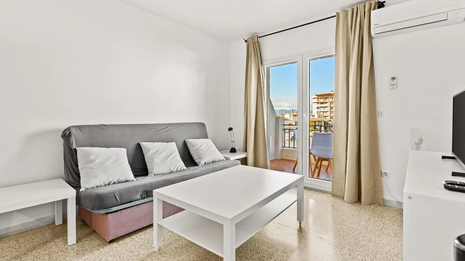 Apartamento Welcs Emp 009 En El Puerto Con Terraza Grande Empuriabrava 0*,